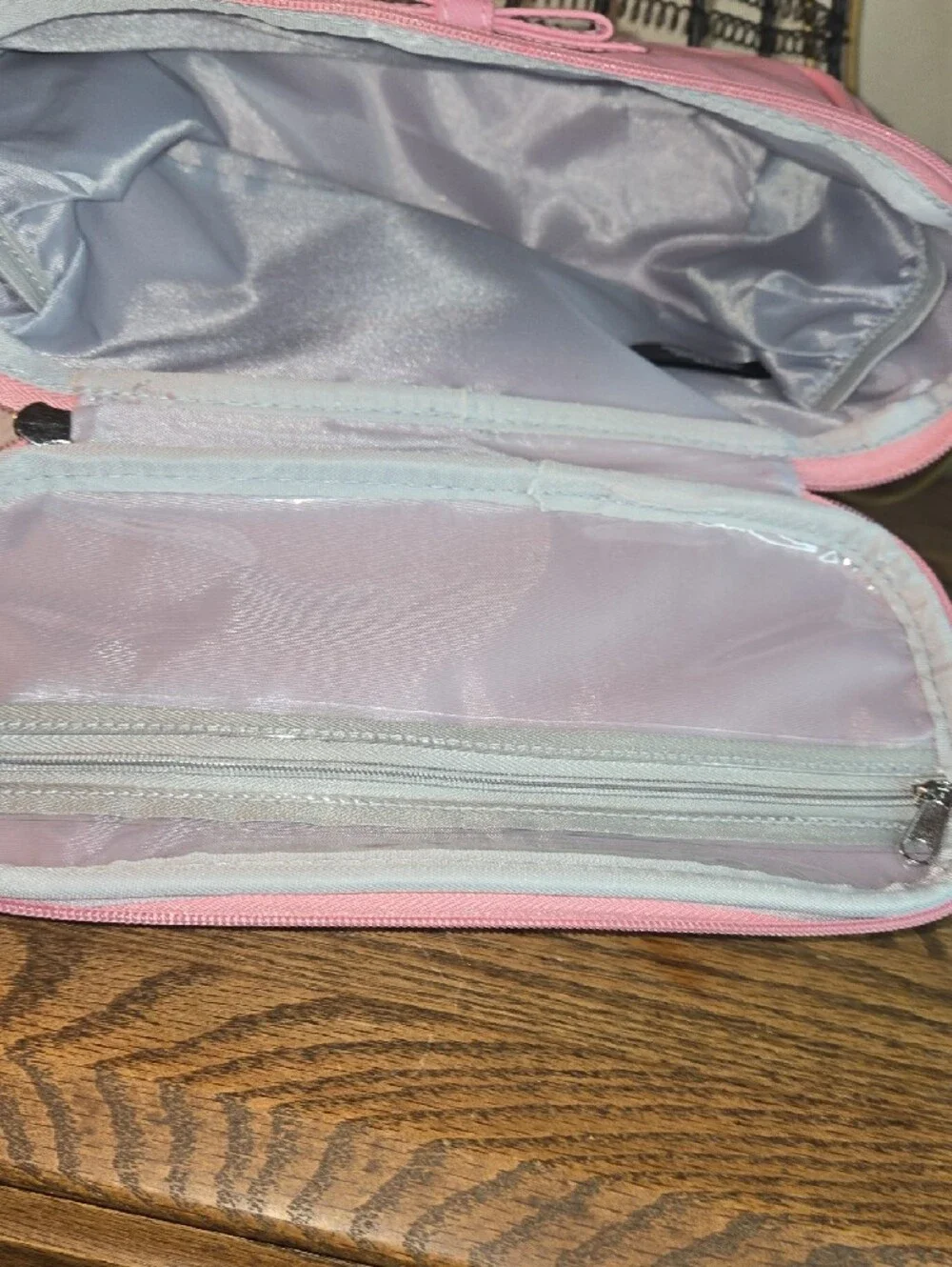 Pink Bow Accent Women's Cosmetic Bag